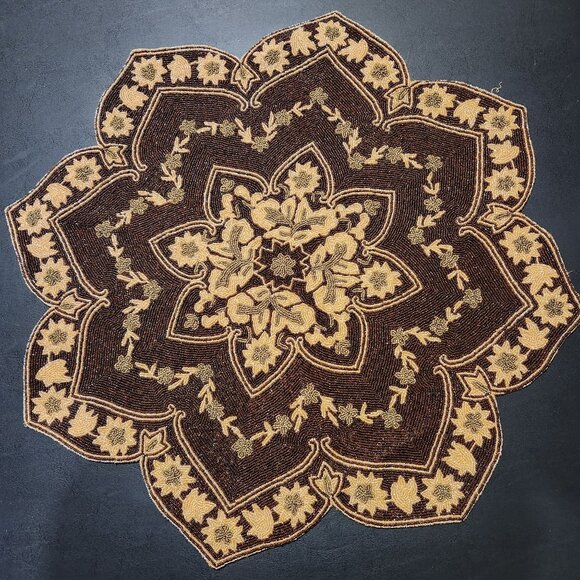 Vintage 24" Hard to Find  Glass Brown, Cream and Taupe Beads that are a Hand Bea - Picture 1 of 12